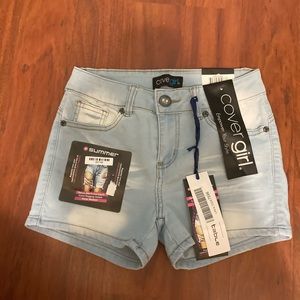 3/20$ Cover girl denim shorts size 1/2